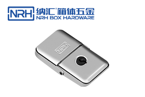 工具箱廂扣的厚度是多少？